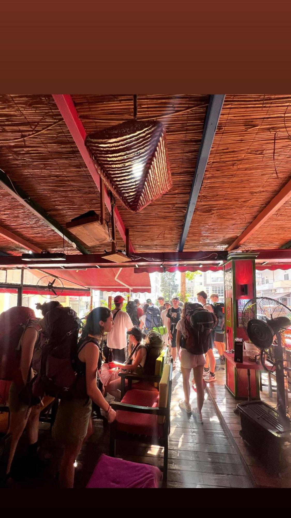 Hostel Chilli ติรานา ภายนอก รูปภาพ