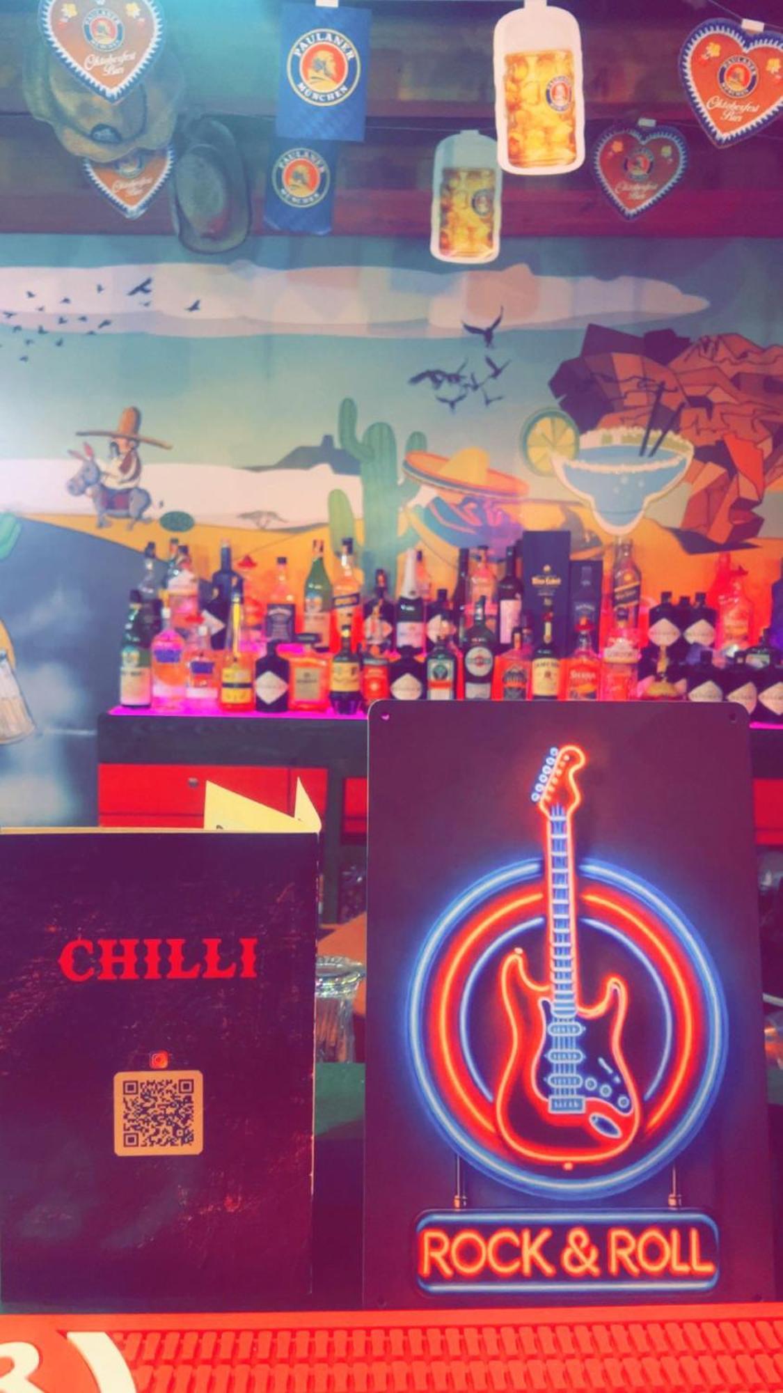 Hostel Chilli ติรานา ภายนอก รูปภาพ